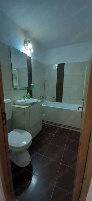 Apartament 2 camere zona centrala -Piata 700 centrala proprie - imagine 8