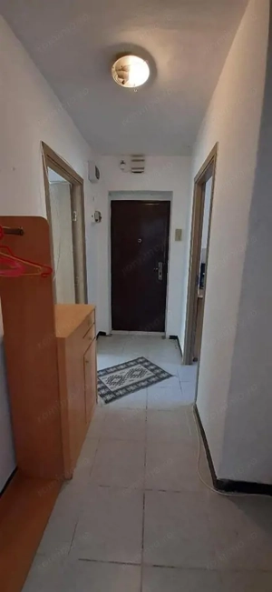 Apartament 2 camere zona centrala -Piata 700 centrala proprie - imagine 2