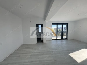 Vila 5 camere Otopeni Central-bucatarie si finisaje incluse - imagine 10