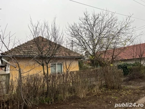 vand casa cu teren in Carani - imagine 2