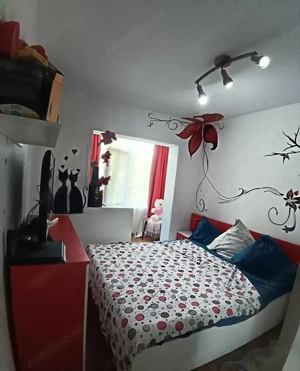 4 camere  Dacia etaj 2 cu centrala+boxa