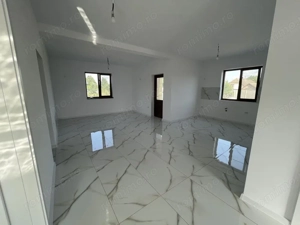 Casa individuala com Peciu Nou-  loc. Dinias - imagine 8