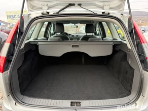 Ford Focus Turnier 1.6i AC 100 CP euro4  - imagine 20