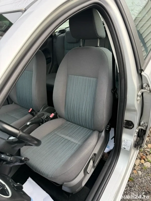 Ford Focus Turnier 1.6i AC 100 CP euro4  - imagine 18