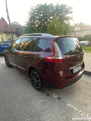 RENAULT Grand Scenic Bose Edition 1.6 dci 130 cai 7 Locuri 2014 - imagine 8
