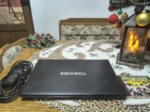 Laptop Toshiba Tecra R850 - 17X !