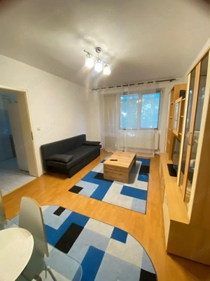 3 camere confort 1 etaj 3 zona Medicina CENTRALA PROPRIE