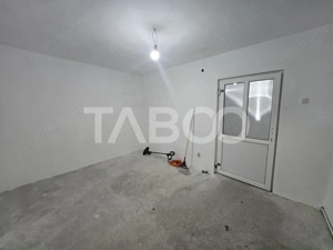 Casa individuala de vanzare 54 mpu curte 69 mp zona Central Sibiu - imagine 5