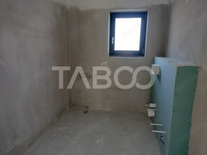 Casa individuala de vanzare 110 mpu si 2 locuri de parcare in interior - imagine 11