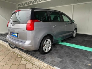 Peugeot 5008 7 locuri 1.6 TDI 120 CP 2016  - imagine 3