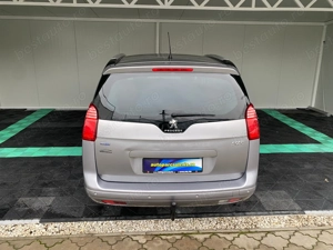 Peugeot 5008 7 locuri 1.6 TDI 120 CP 2016  - imagine 4
