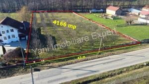 Teren de vânzare în comuna Corbi, județ Argeș.