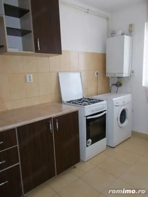 Spre inchiriere garsoniera in zona Aparatorii Patriei cu centrala proprie - imagine 2