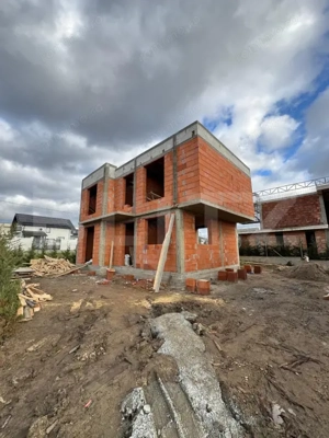 Casa moderna, 114.95 mp utili, finisaje premium, 324 mp teren - Burdujeni - imagine 12