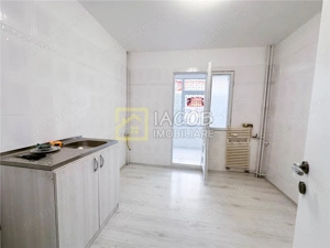 Apartament 2 camere decomandat- Zona Nord, Digul Barnat - imagine 4