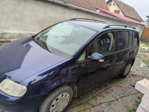 Dezmembrez volkswagen touran 1.9 tdi  - imagine 3