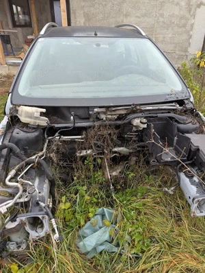 Dezmembrez Ford Focus 1.6 cdti, an 2009 - imagine 3