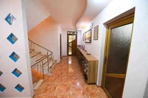 BRASADAS vinde casa 5 cam teren 743mp. 2009 Mamaia Nord. - imagine 4