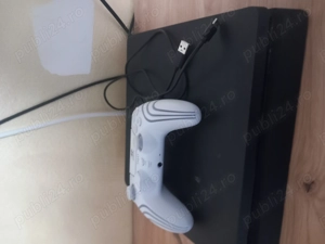 Vând ps4 slim+controller xbox+cablu 