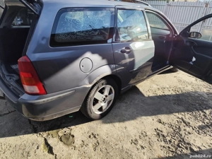 vand ford focus  - imagine 5