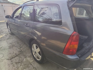 vand ford focus  - imagine 4