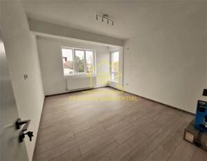 Oltenitei-Paraul Rece- 3 Cam- 77mp-Dec- Mutare rapida- Et.1- Parcare - imagine 5