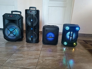 Boxe portabile diferite