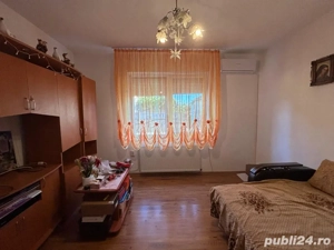 casă de vanzare  - imagine 2