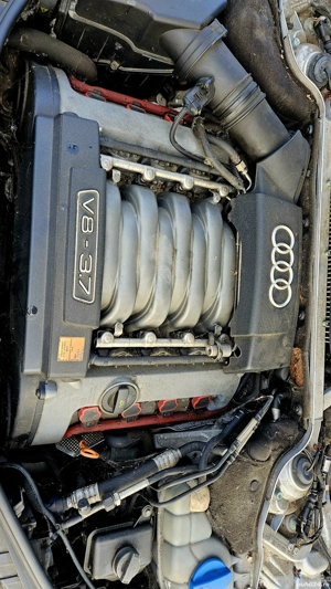 Audi A8 D3 3.7l V8 280 cp benzina - imagine 4