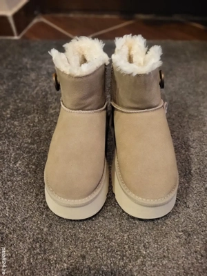 Ghete imblanite din piele naturala