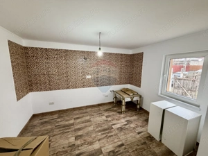 Casă / Vilă cu 2 camere de vânzare - imagine 10