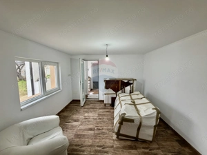 Casă / Vilă cu 2 camere de vânzare - imagine 4