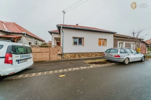 Casa 3 camere de vanzare in Aradul Nou