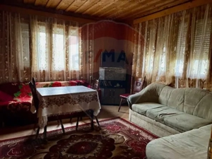 Casa traditionala+anexe gospodaresti in Giulesti Maramures - imagine 7