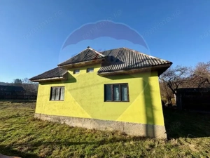 Casă / Vilă cu 3 camere de vânzare