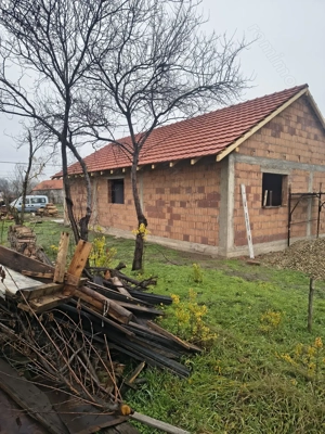 Casă de vânzare în comuna Tormac  - imagine 3