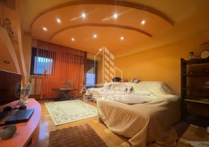 Apartament 3 camere, decomandat, 2 bai, etaj 2 - Zona Bancilor - imagine 2