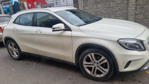 Mercedes Benz GLA 200