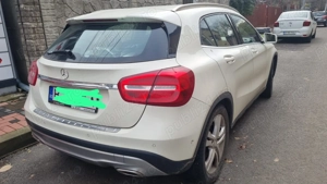 Mercedes Benz GLA 200 - imagine 2