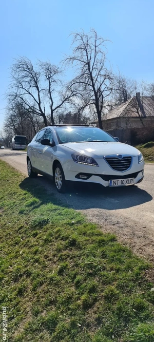 Lancia delta 1.9 twin turbo 2012 - imagine 2