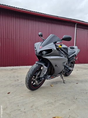 Yamaha r1 big bang  - imagine 5