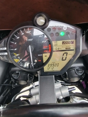 Yamaha r1 big bang  - imagine 4