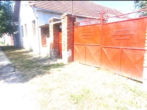 Casă de vanzare în Nădab, disponibilă in 2 rate, cu 3 camere și baie in zonă centrală - imagine 3