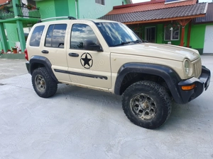 Vând 2 Jeep-uri Cherokee