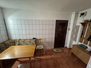 Apartament 2 camere decomandat   59 mp utili   etaj 1   zonă Autogară - imagine 2