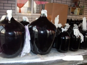 Vin ,rosii,albe,roze , demiseci ,demidulci, dulci , cu livrare.