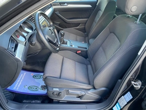 Volkswagen Passat Variant BlueMotion 2.0 Diesel 150 CP 2017 - imagine 18