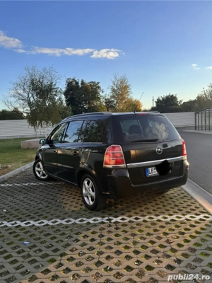 Opel Zafira  - imagine 4