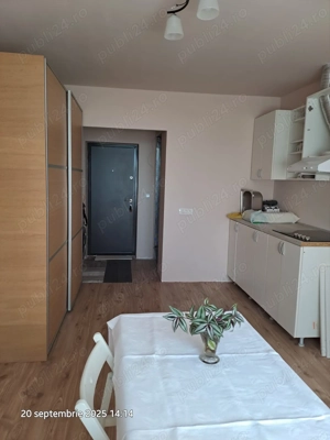 Vand Garoniera renovata in 2024, Campina, semi mobilata