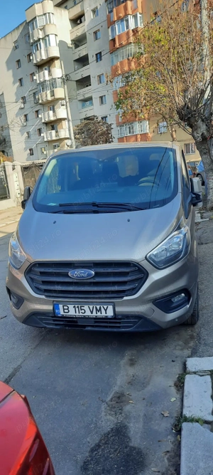 Ford Tranzit 9 locuri, an 2022, diesel, 53000 km
